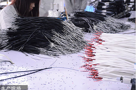 線(xiàn)束加工生產(chǎn)現(xiàn)場(chǎng)