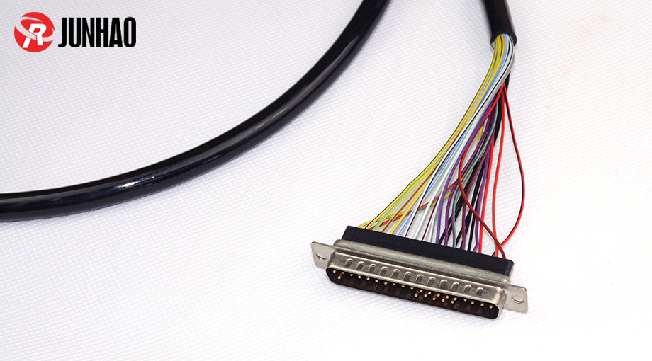 公對母串口線束毗連線產(chǎn)品圖